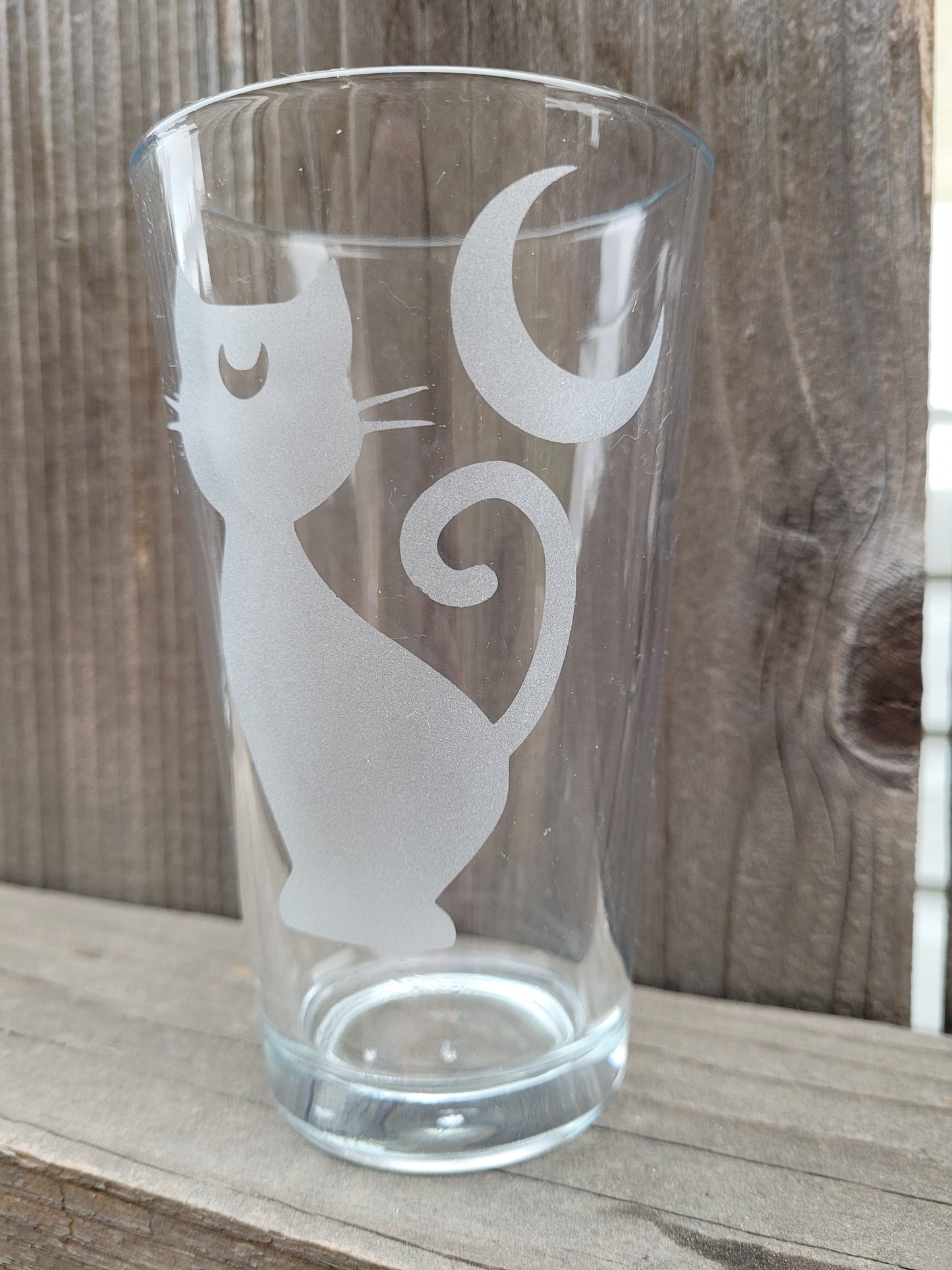 Luna (Full Body, Sailor Moon) Pint Glass - Made to Order