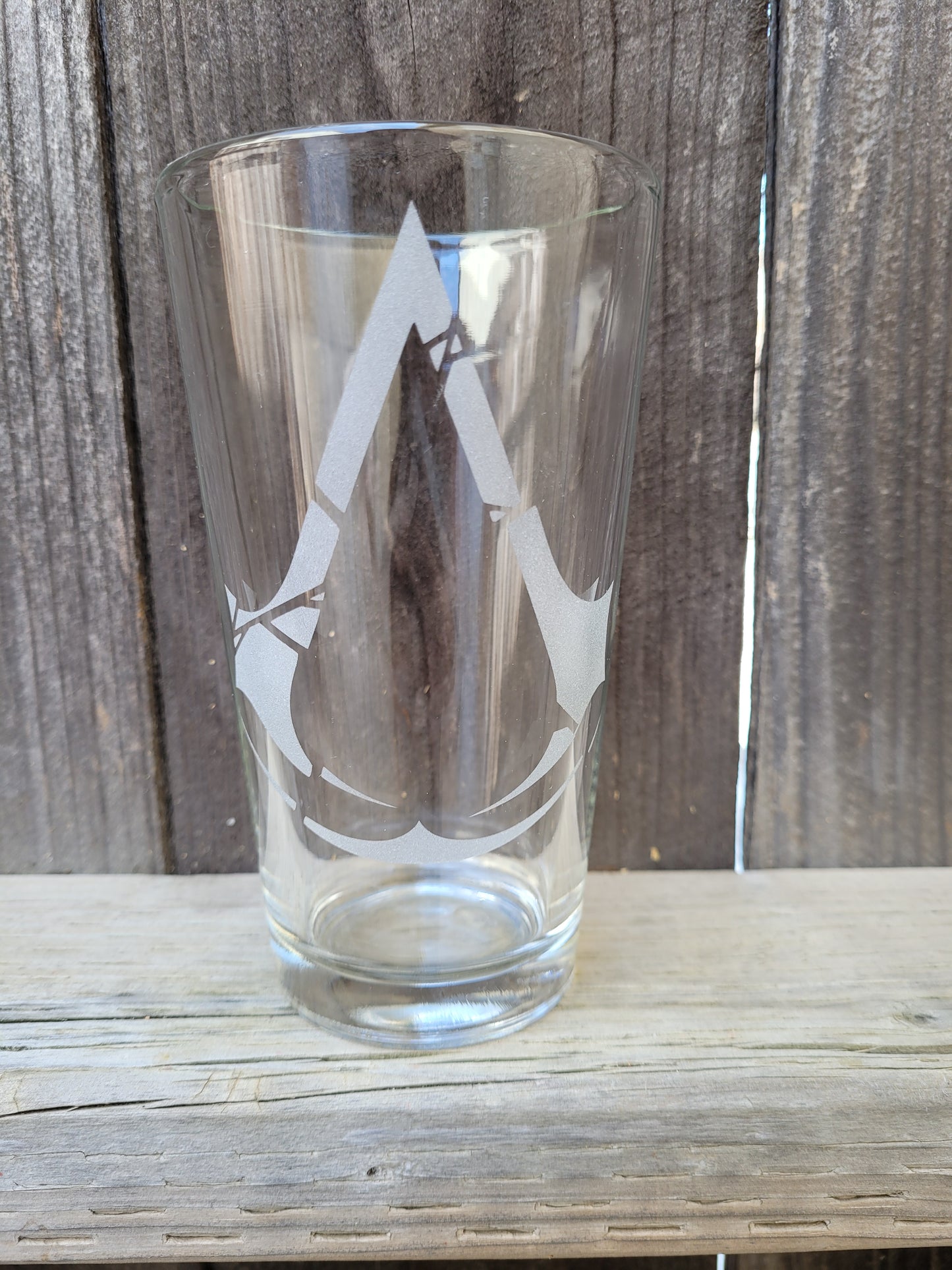 Assassin's Creed Rogue Logo Pint Glass - Made to Order