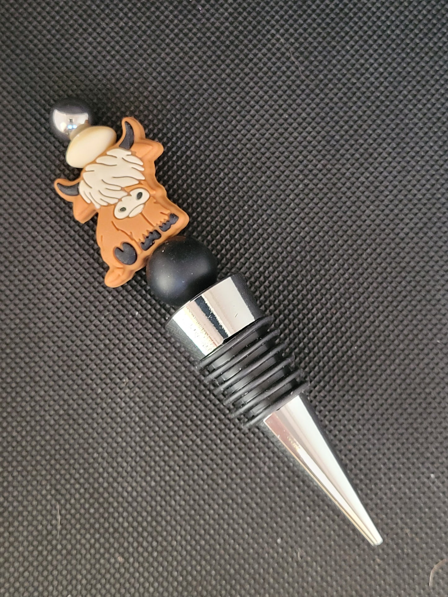 Dark Brown Highland cow beaded wine stopper