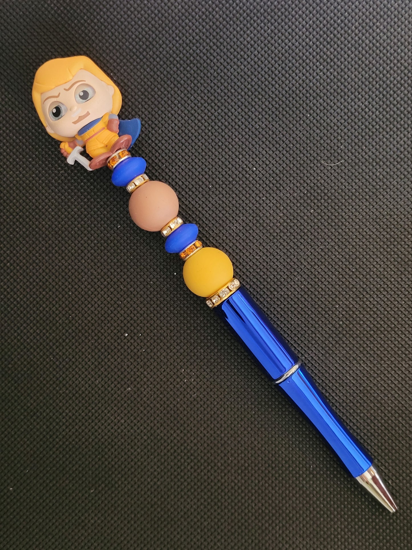 Doorables Captain Phoebus beaded writing pen