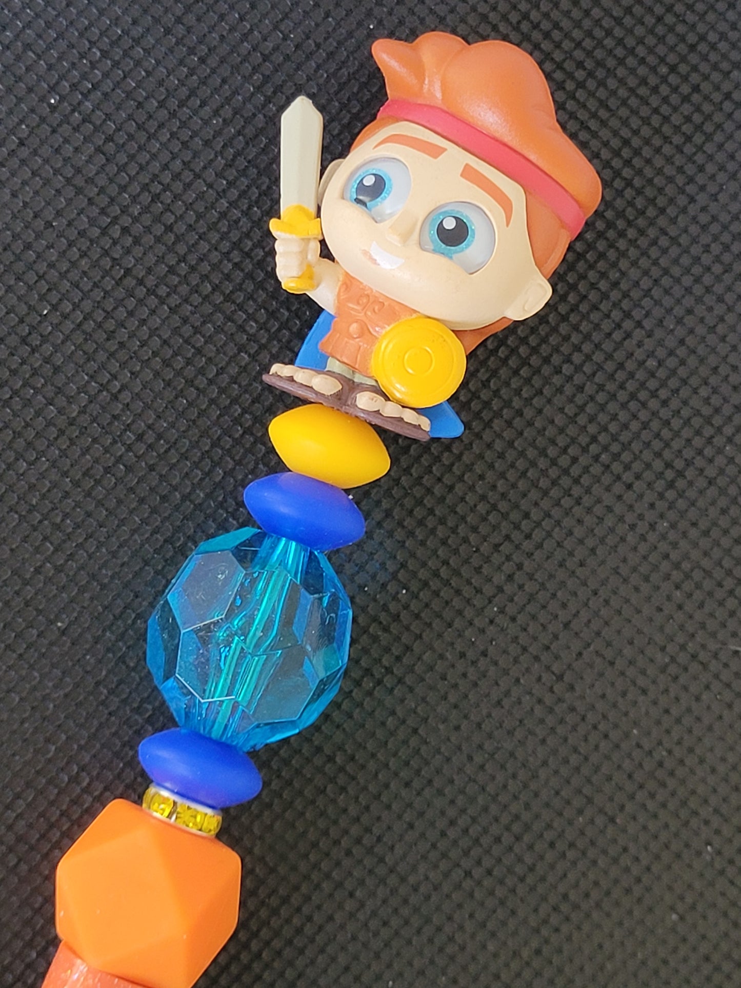 Doorables Hercules beaded writing pen
