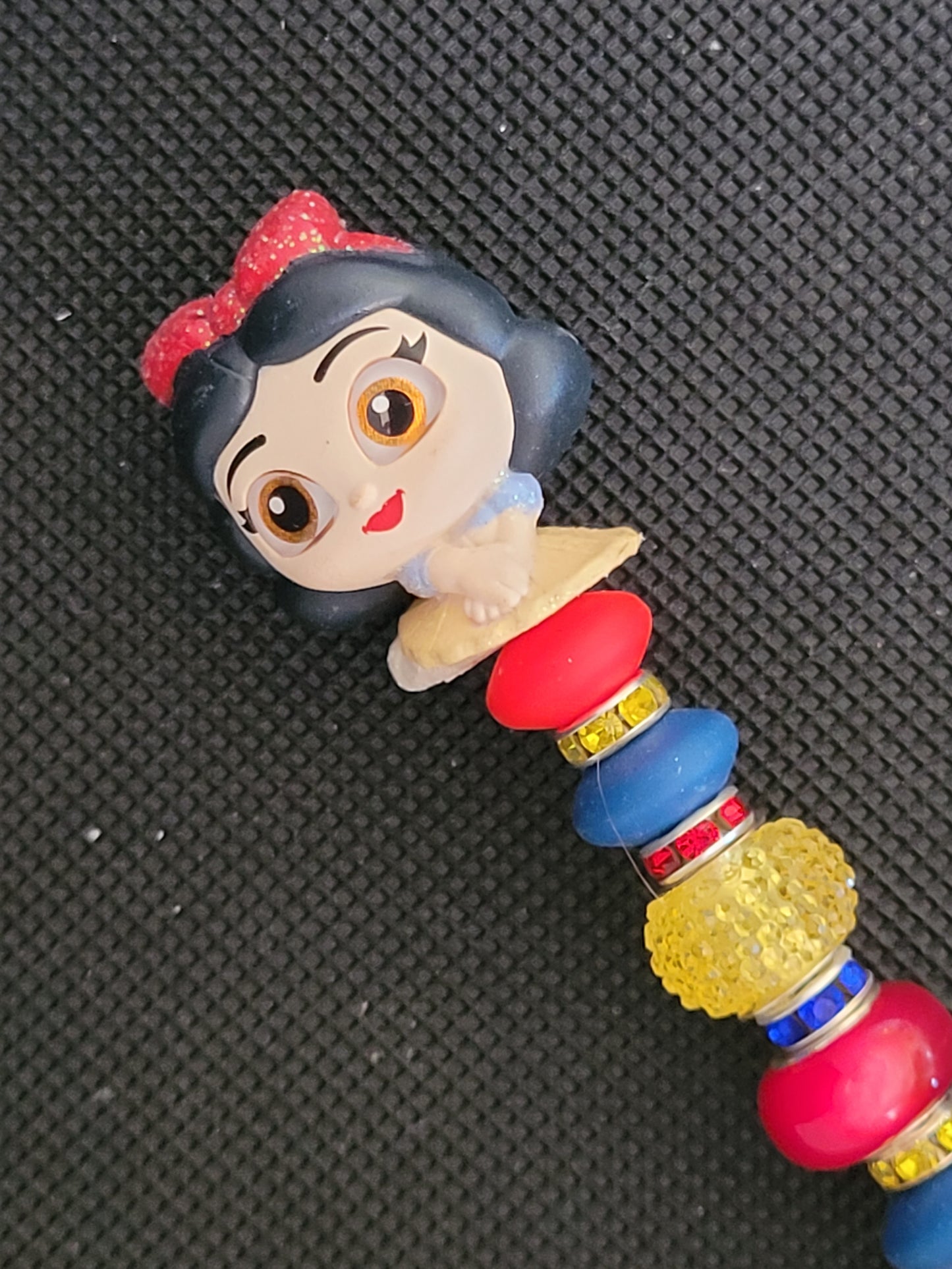 Doorables Snow White beaded writing pen