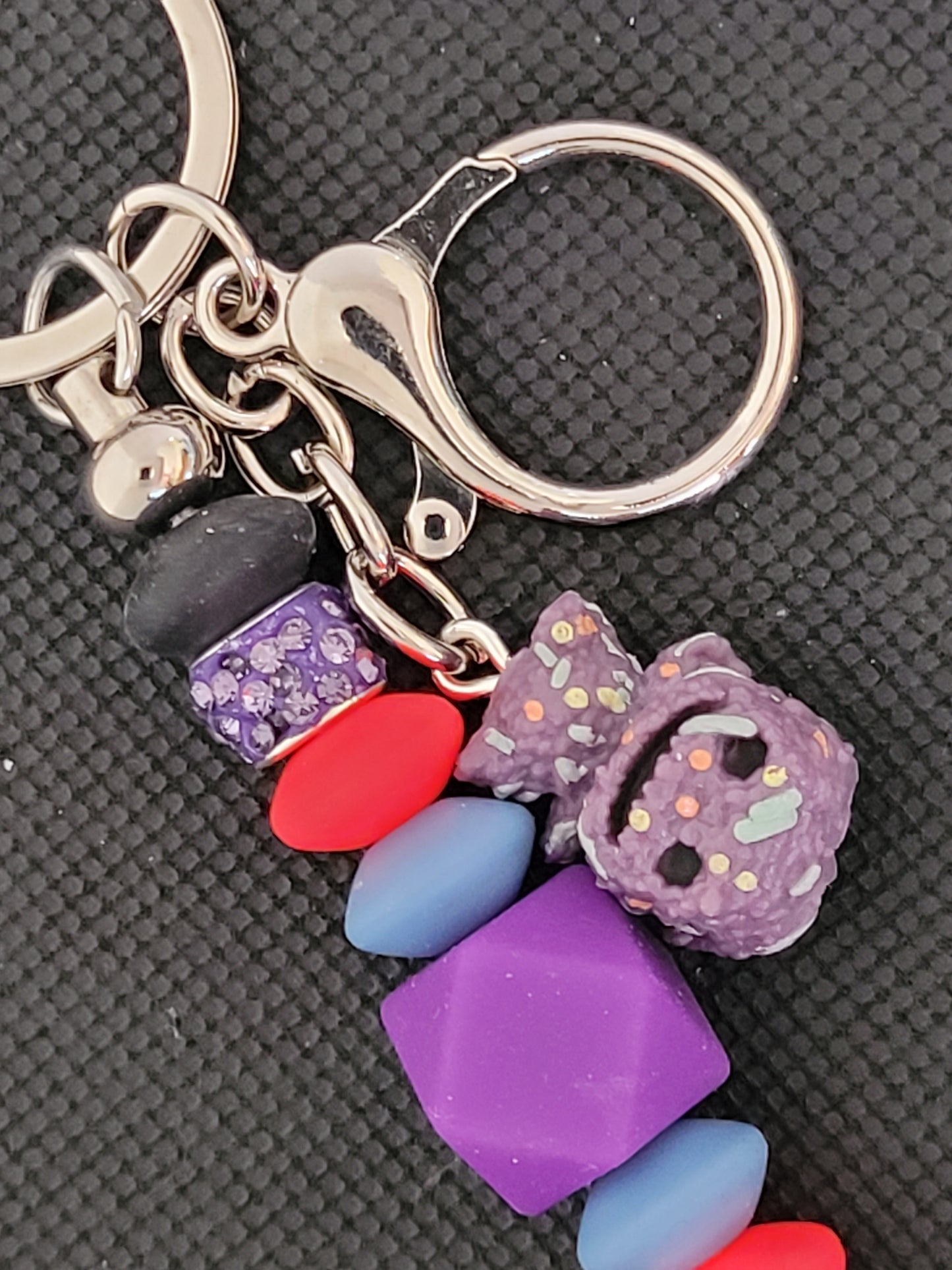 Oogie boogie bugs bitty pop beaded keychain