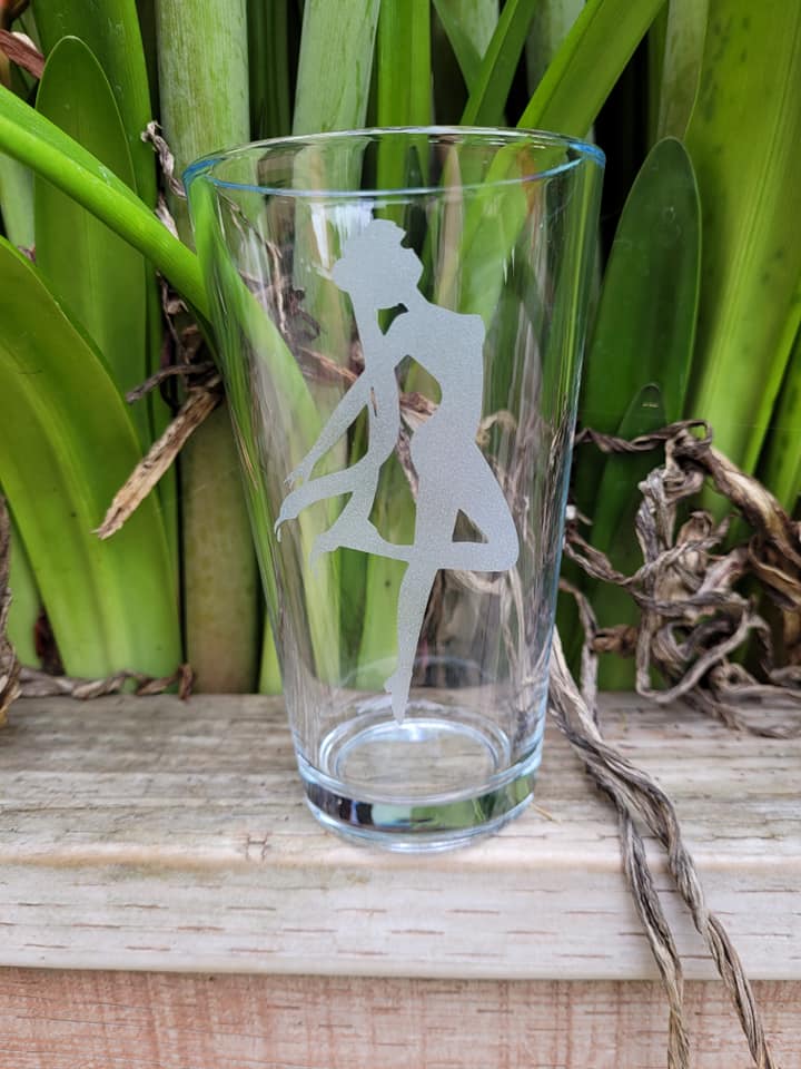 Sailor Moon Transformation (Side Profile) Pint Glass - Made to Order