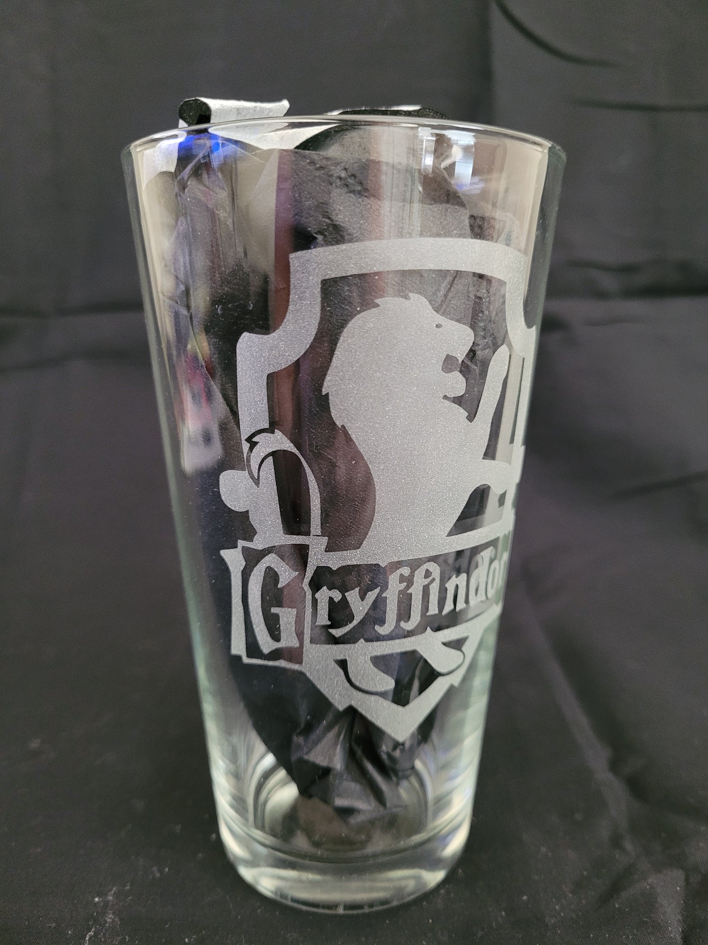 Gryffindor Harry Potter house crest Pint Glass - Made to Order