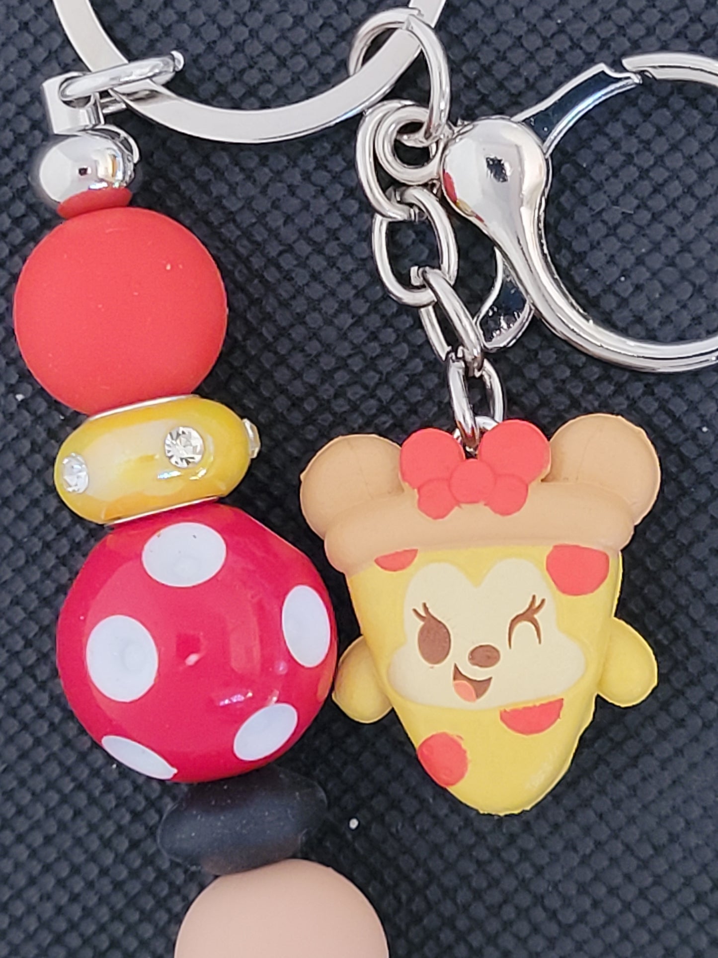 Munchling Minnie Mouse (pizza) beaded keychain