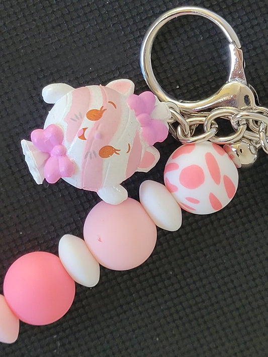 Munchling Marie (aristocats) beaded keychain